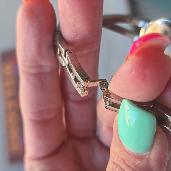 Watch - Picture 3 of 5